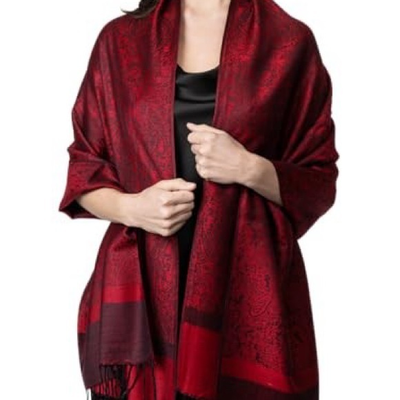 Pashmina Scarf in Red and Black Paisley - NWOT - Picture 5 of 6